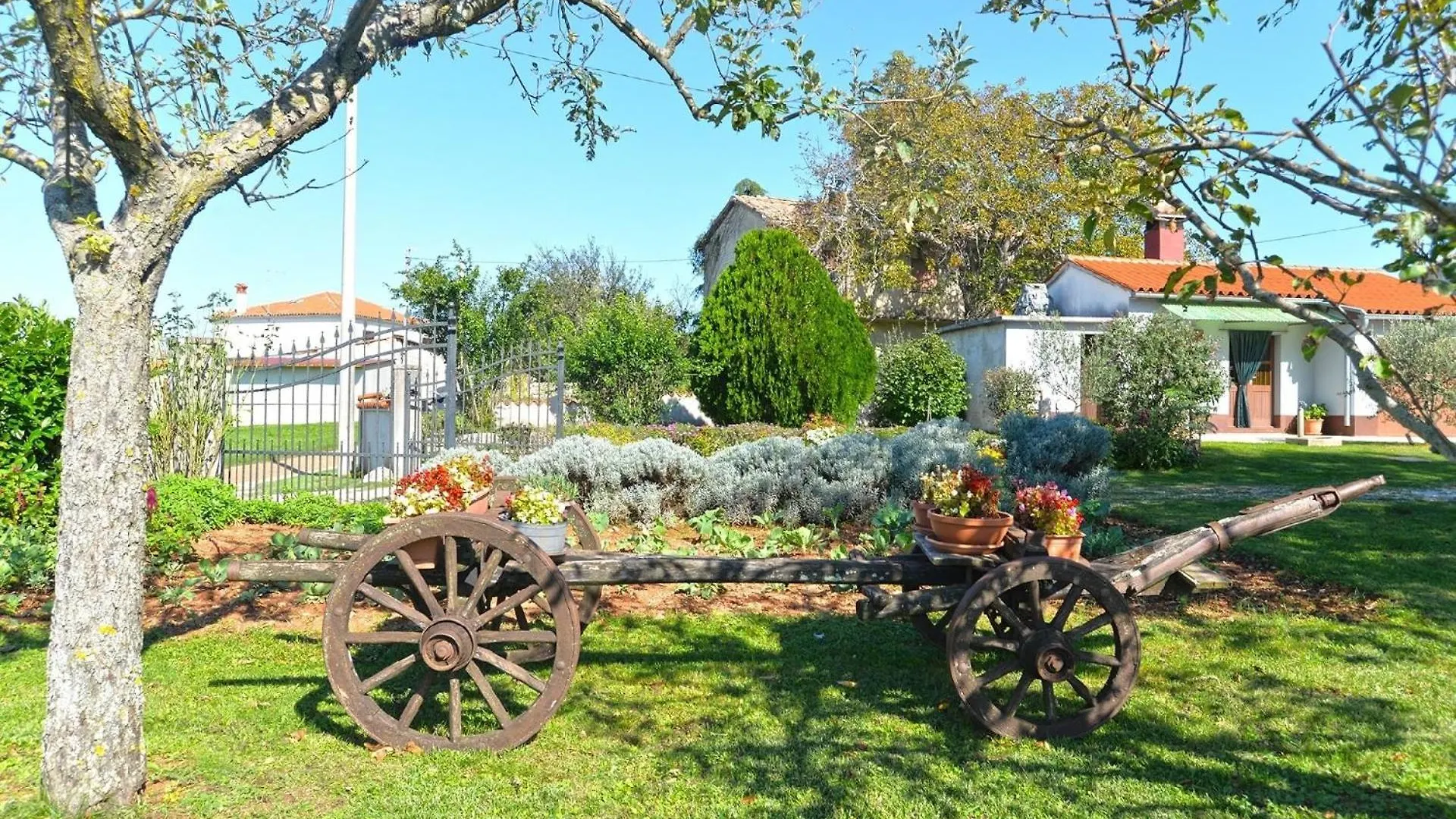Ferienhaus Fuer 7 Personen Ca 120 Qm In Grandici, Istrien Bucht Von Rasa Casa vacanze